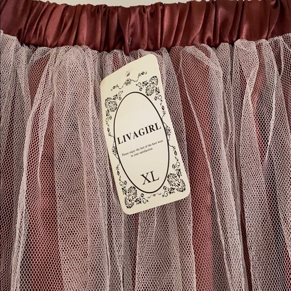 Livagirl Skirt (tags on- never worn! - Picture 2 of 3